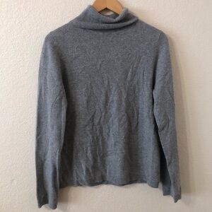 Garnet Hill Essential Cashmere Turtleneck Sweater in Gray - Size Large
